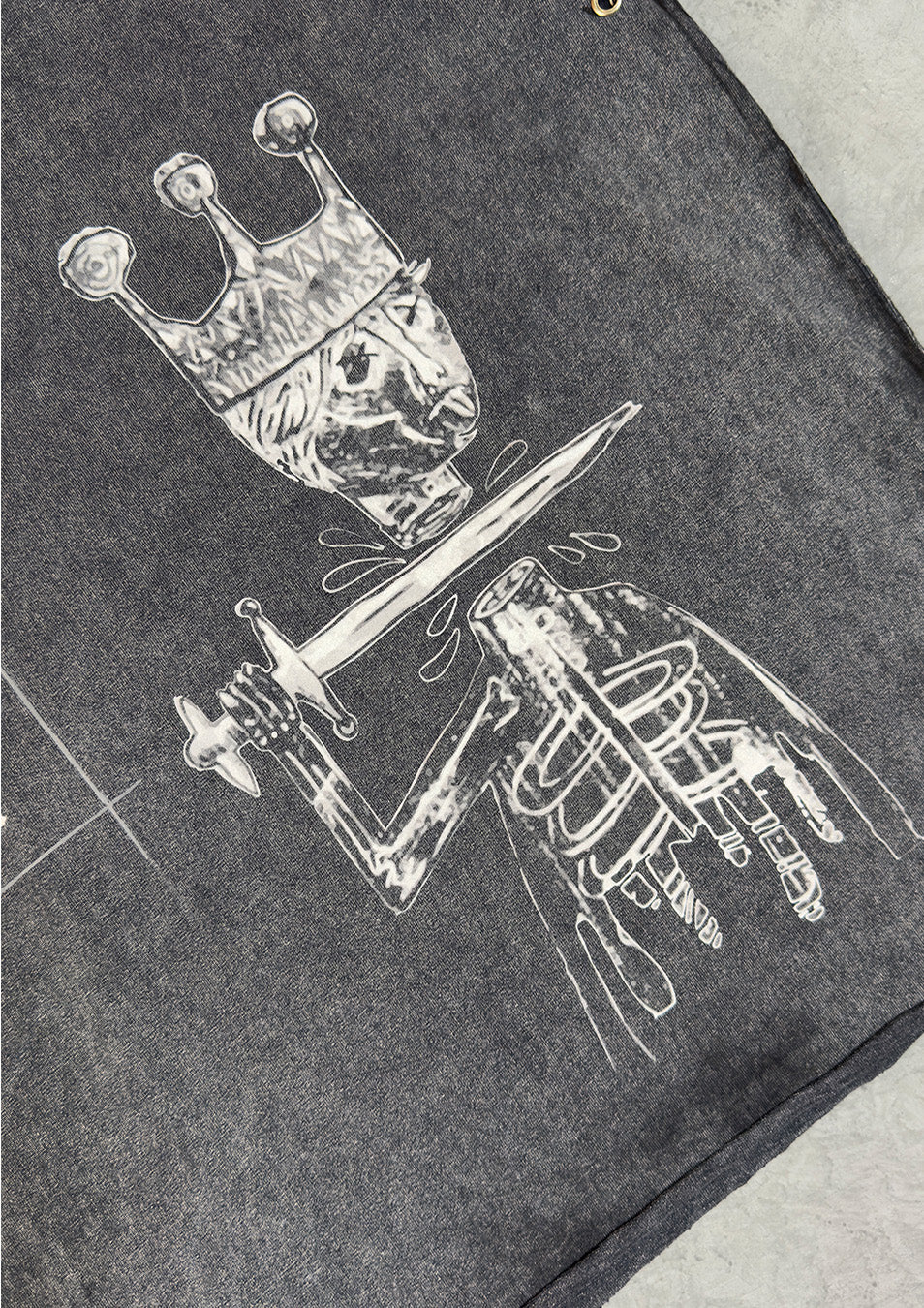 ‘KING’S DON’T GET SAVED’ V2