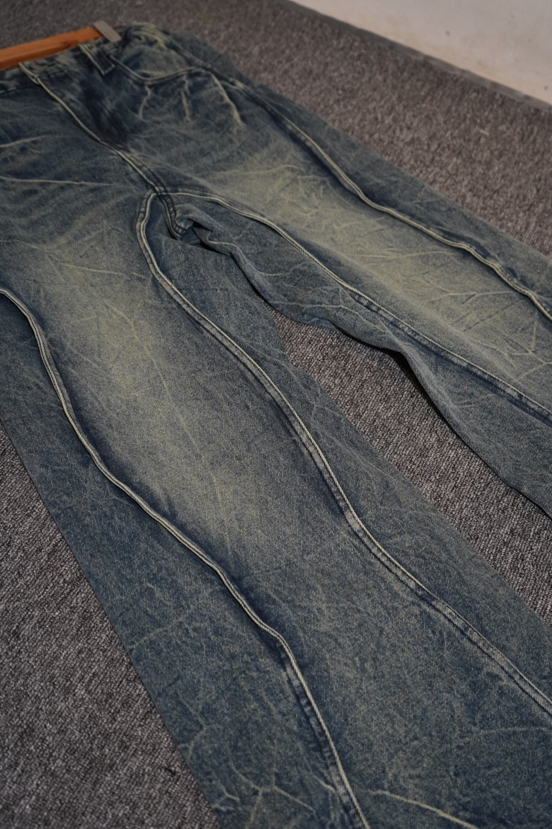 SUMMER WAVES V2 VALKYRE JEANS